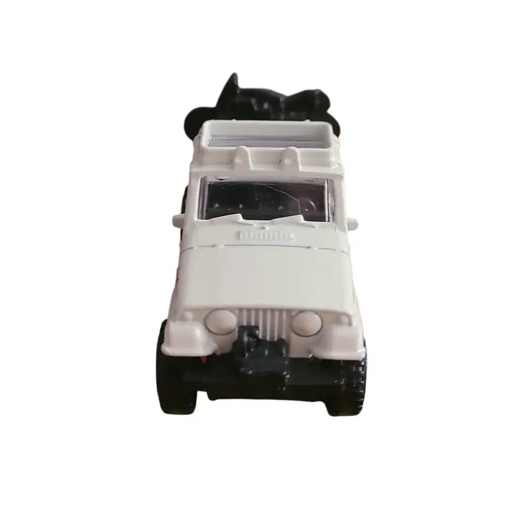 1966 -1970 JEEPSTER COMMANDO DIECAST MODEL PICK-UP TRUCK 1:64 SCALE DIORAMA